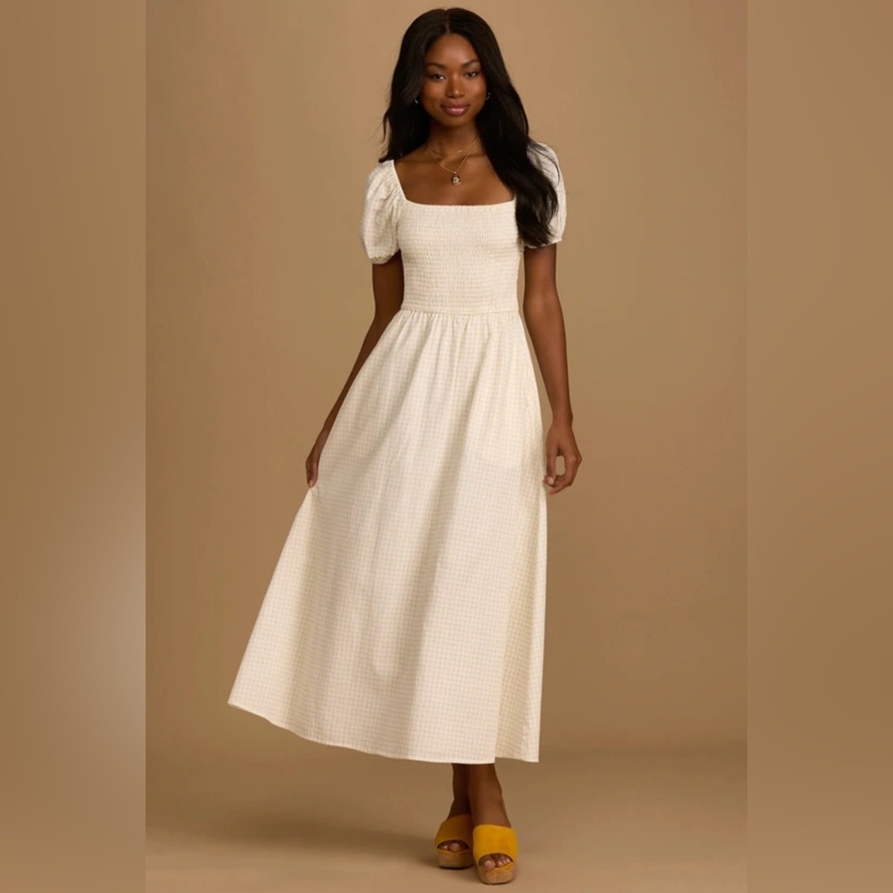 Lulu’s Smocked Maxi Dress